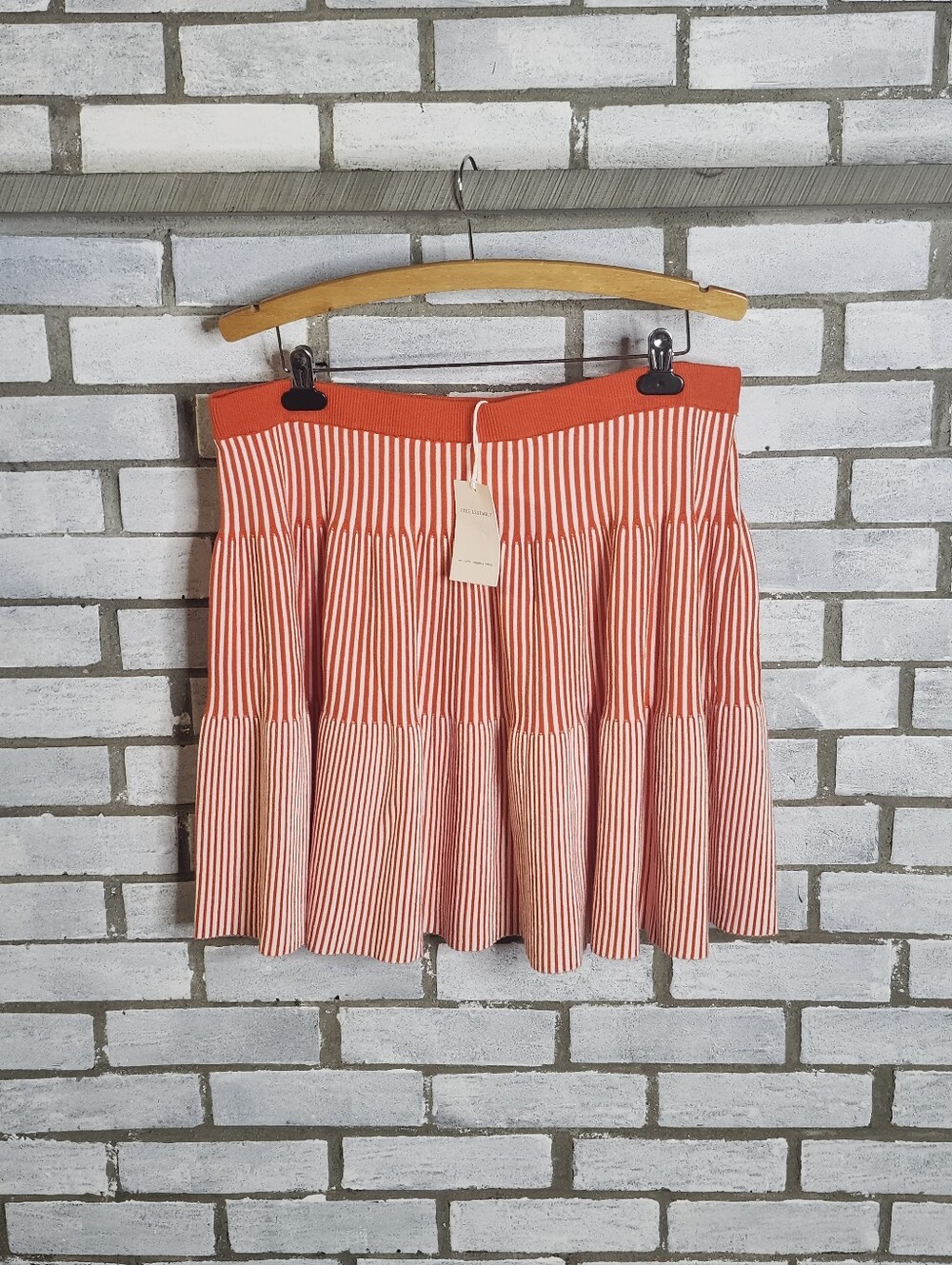 • NWT Free Assembly Orange White Striped Ribbed Knit Tiered Mini Skirt XXL 20